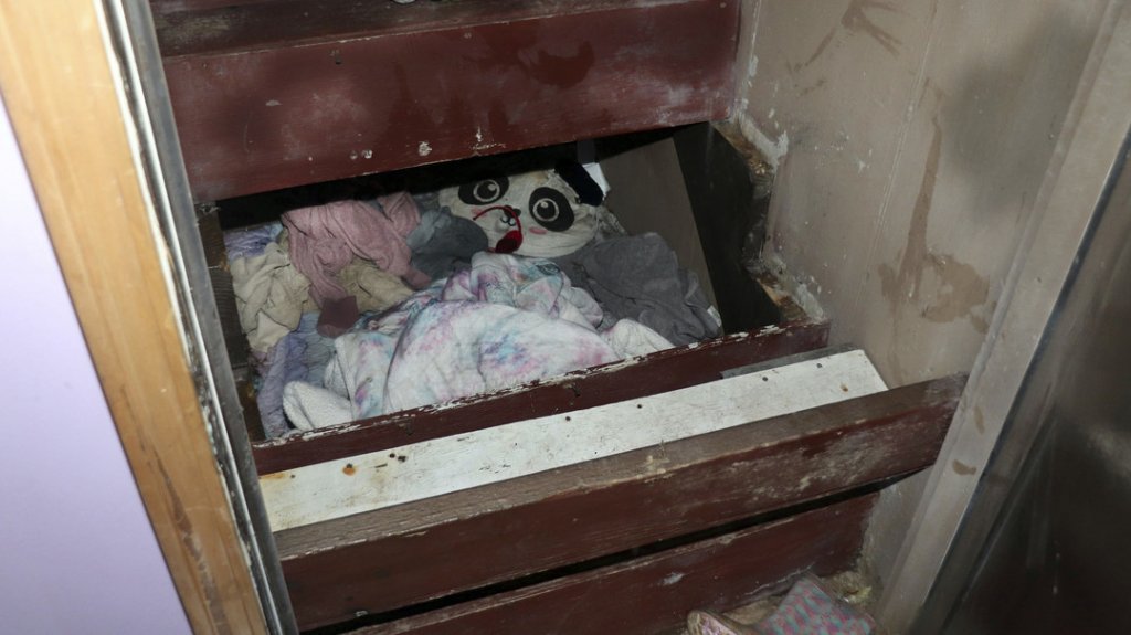  Ni&ntilde;a desaparecida desde 2019 es hallada viva bajo unas escaleras en una casa en EE.UU. 