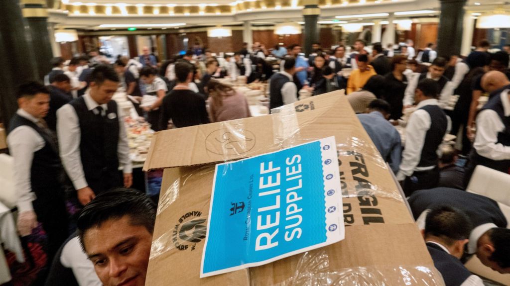  Video: Cuando los cruceros llegan a Bahamas con algo m&aacute;s que turistas 