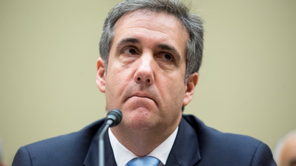  Cohen, exabogado de Trump, dice al ir a prisi&oacute;n que queda mucho que contar 
