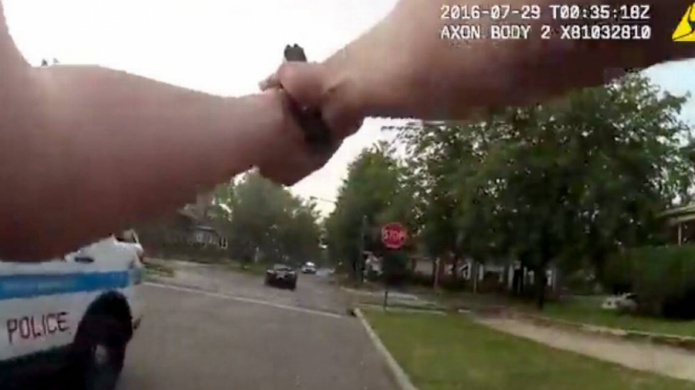 Dan a conocer videos de tiroteo fatal a manos de policÃ­a de Chicago