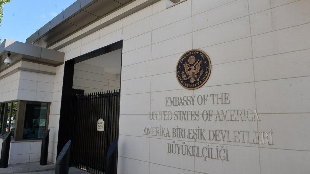  Atacan con disparos la embajada estadounidense en Ankara sin causar v&iacute;ctimas 