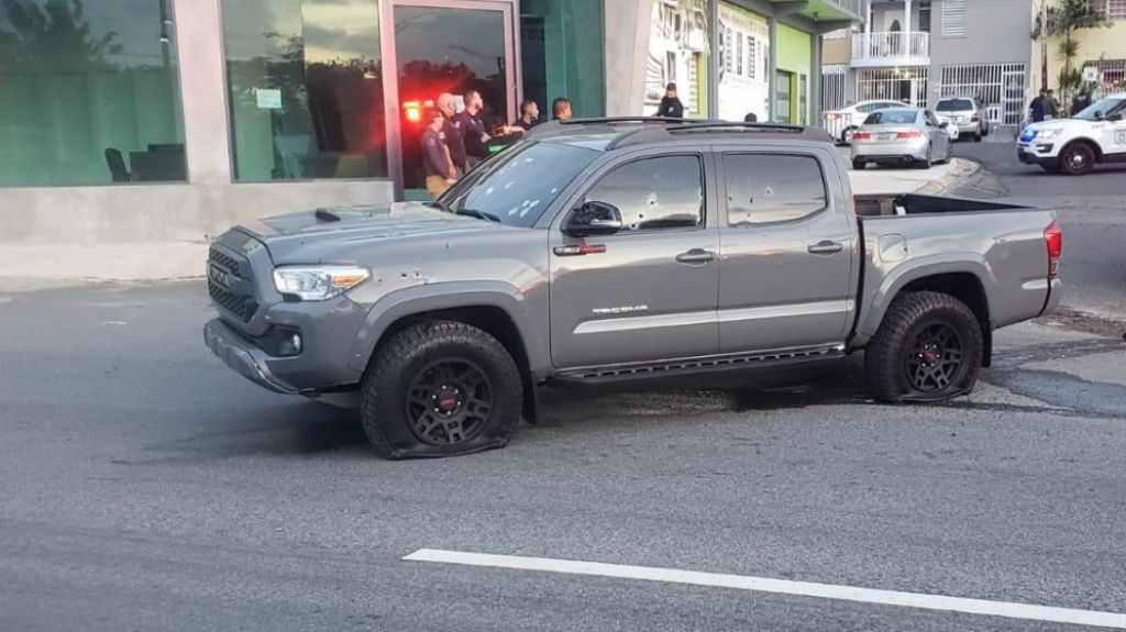  Video: Identifican a hombre que muri&oacute; dentro de una guagua atacada a tiros ayer en Bayam&oacute;n 