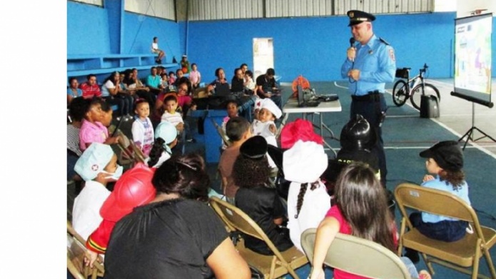 CHARLA SOBRE CONCEPTOS BASICOS DE SEGURIDAD A NIÃOS EN SAN ISIDRO CANOVANAS