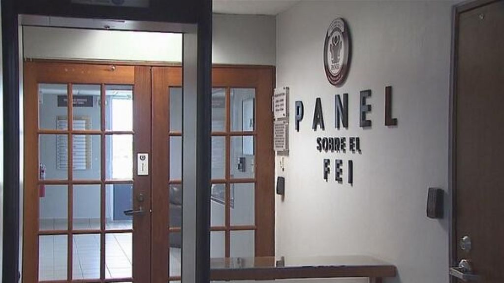  Designan FEI contra exempleada del Departamento de Justicia por apropiaci&oacute;n de fondos p&uacute;blicos 