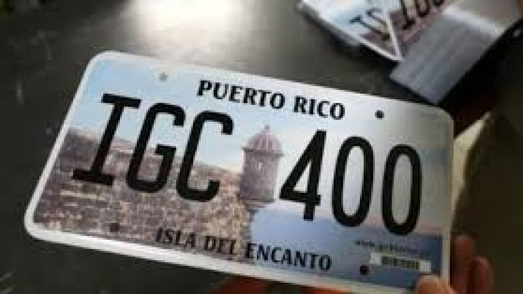  Proponen aumentar multas por clonar tablillas de veh&iacute;culos de motor 