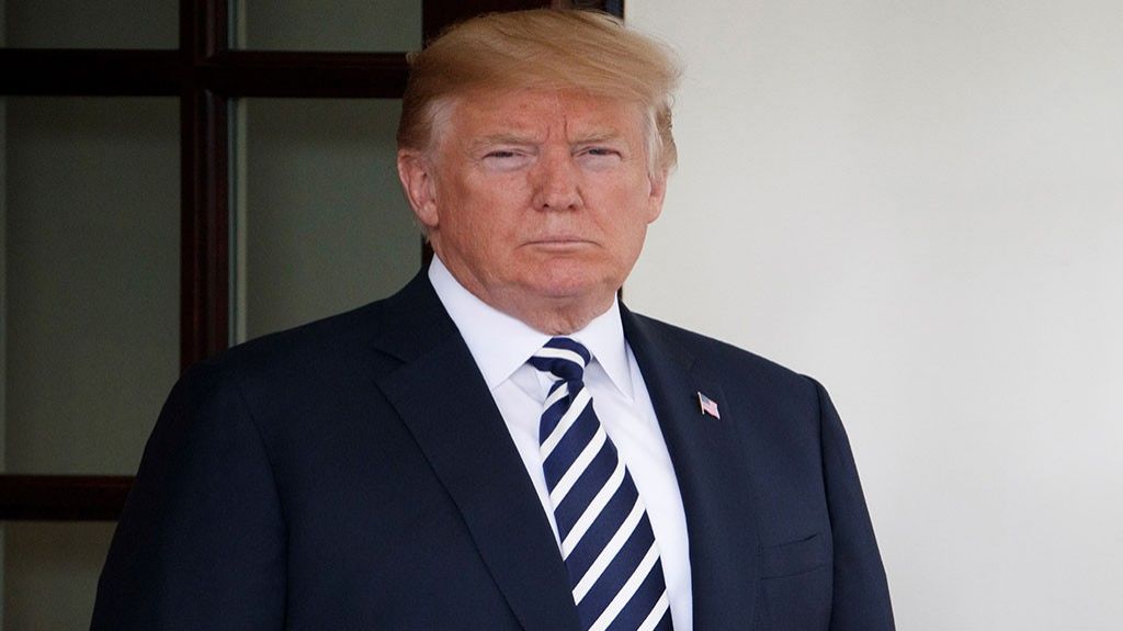  Trump se ofrece como anfitri&oacute;n de conversaciones de paz entre Serbia y Kosovo 