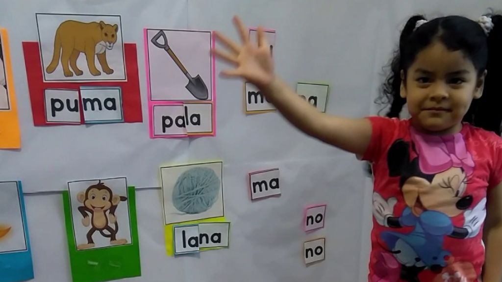  77 educadores de 20 pueblos reciben mini-donativos para reforzar la lectoescritura 