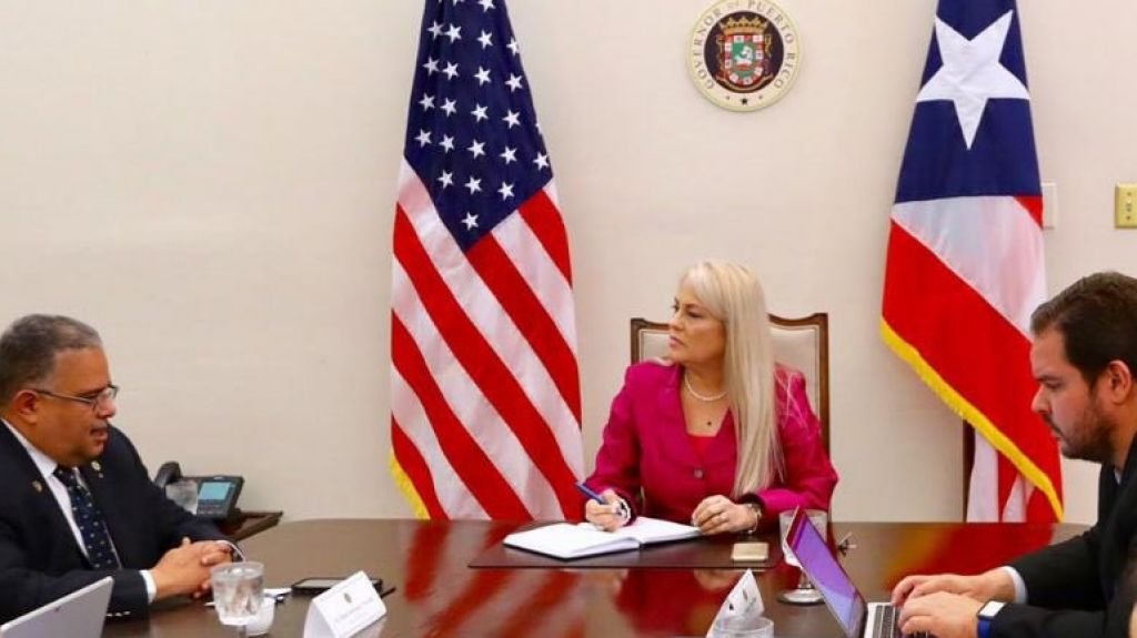  Gobernadora dice que defender&aacute; las pensiones de los funcionarios 