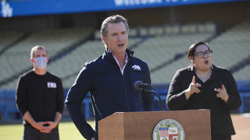  Comienza fase final de la campa&ntilde;a para destituir al gobernador de California 