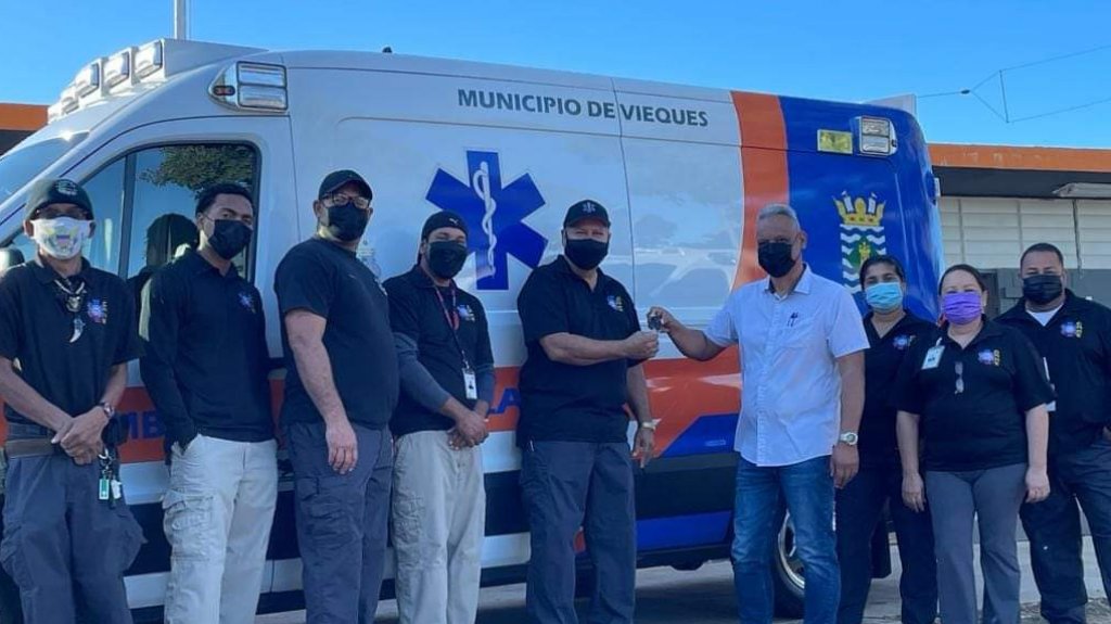  Vieques adquiere nueva ambulancia para atender emergencias 