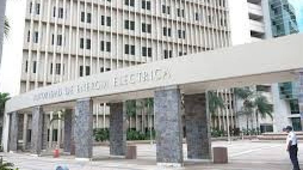  Rafael D&iacute;az Granados ganar&aacute; 750 mil d&oacute;lares al a&ntilde;o 