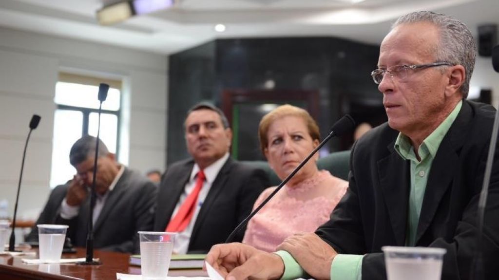  Alcaldes populares convocan vigilia el lunes frente al NCF 