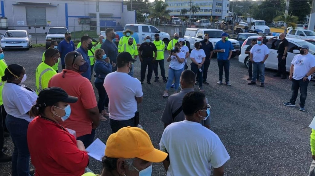  Alcaldesa Mar&iacute;a Vega cumple su compromiso con un operativo de limpieza en Vega Alta 