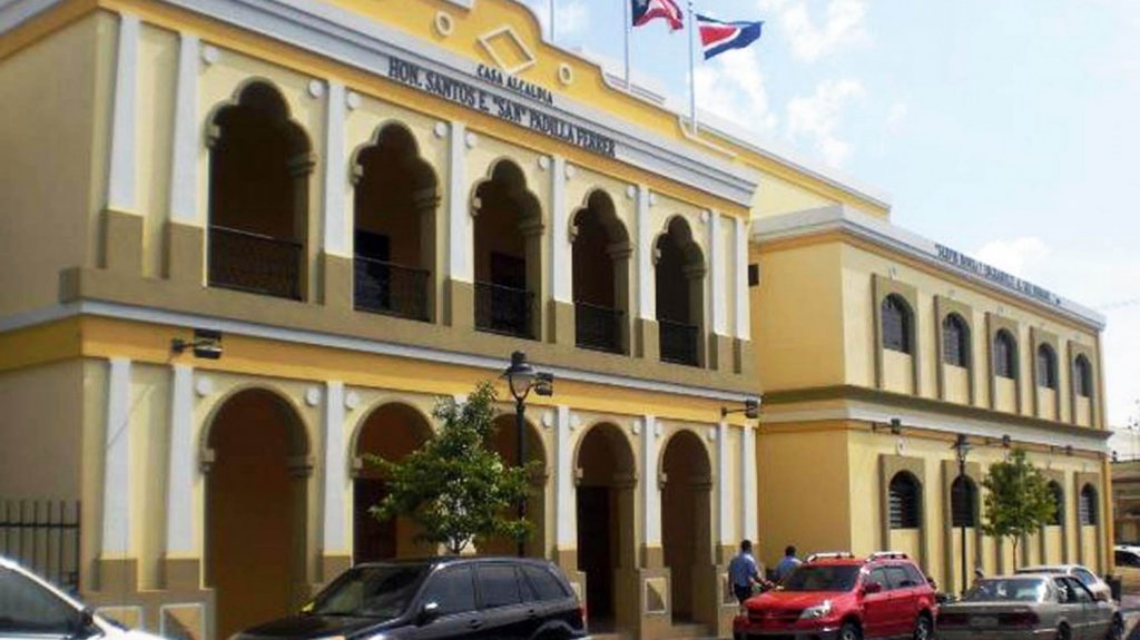  DRNA firma acuerdo colaborativo con el municipio de Cabo Rojo 
