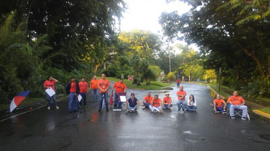  HEEND hace desobediencia civil en administraci&oacute;n central de la UPR 