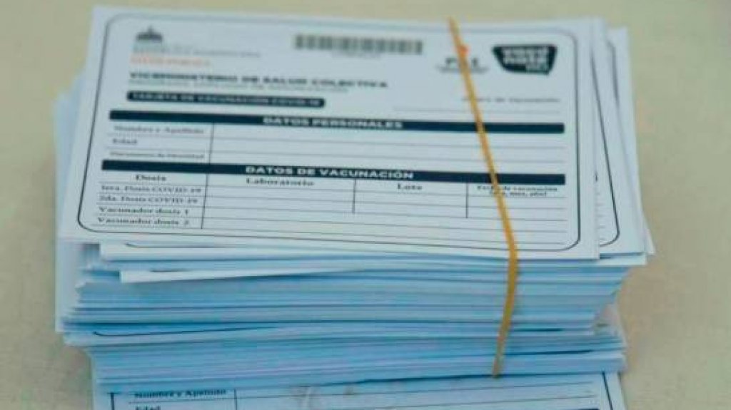 Ministerio de Salud Pública exigirá a la población la tarjeta de vacunación con dos dosis en lugares públicos, empresas y centros comerciales 
