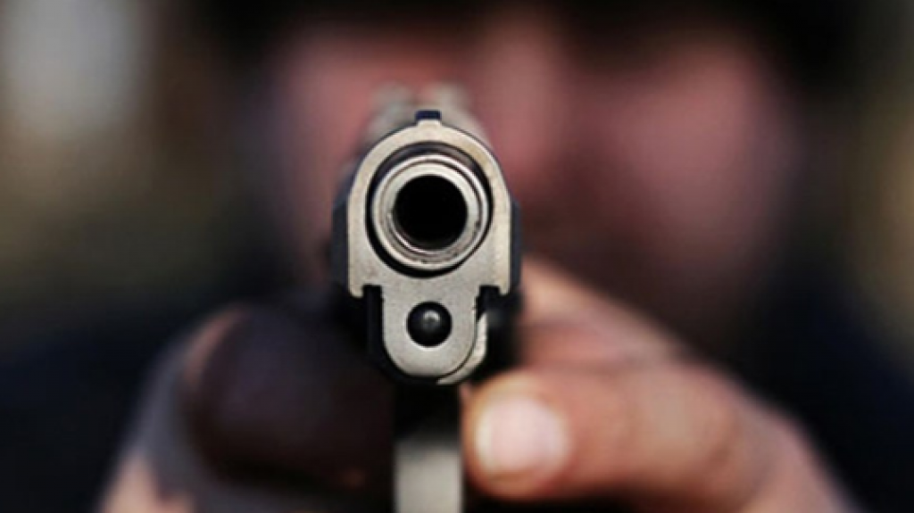  Investigan robo por carjacking en Dorado 