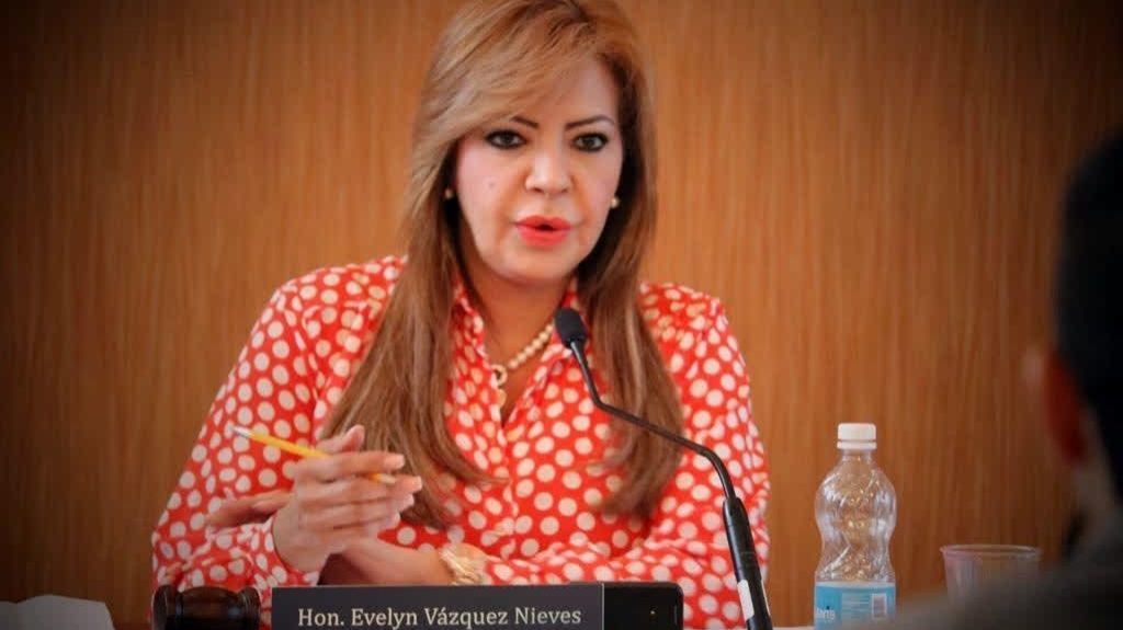  Senadora Evelyn V&aacute;zquez Nieves propone se aumente el salario m&iacute;nimo a $9 