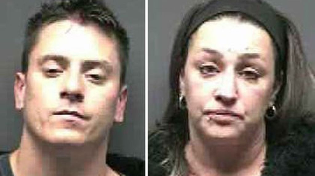  Roba un banco durante la primera cita con su pareja de Tinder y la obliga a conducir durante la huida 