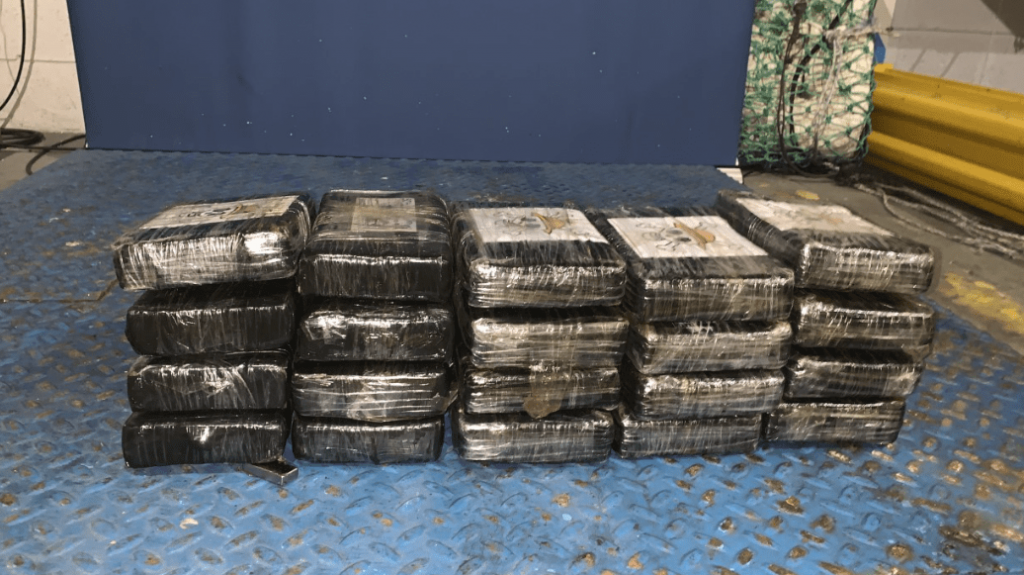  CBP incauta 22.5 kilos de coca&iacute;na encontradas dentro de un barco que lleg&oacute; a San Juan 