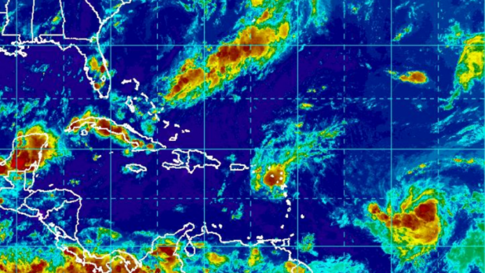 Remanentes de Danny pasarÃ¡n por la isla... Nueva baja presiÃ³n con alto potencial ciclÃ³nico