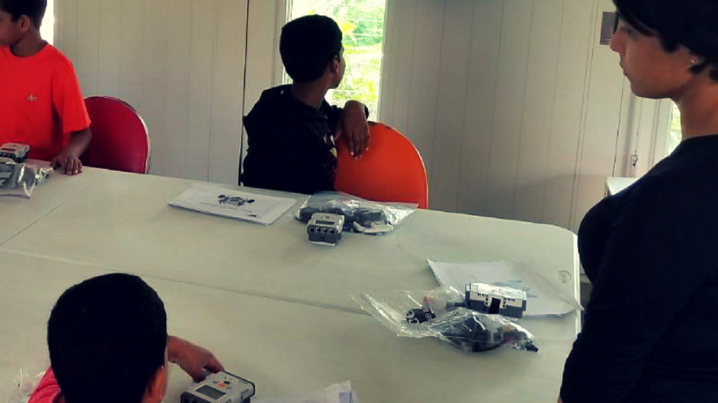  Ofrecen taller de robótica terrestre en el Hogar San Agustín 