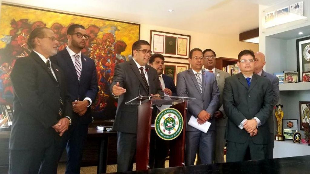  Delegaci&oacute;n Popular en la legislatura prestar&aacute; su voto para ir en contra de un veto del gobernador para aprobar presupuesto que garantice servicios esenciales 