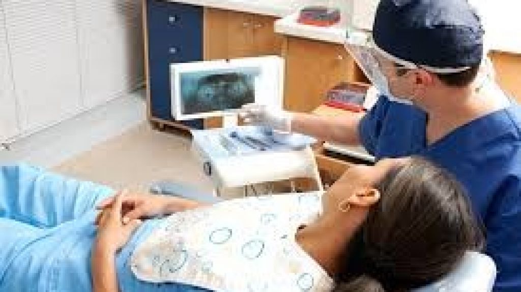  ASES eval&uacute;a tarifas dentales sugeridas 