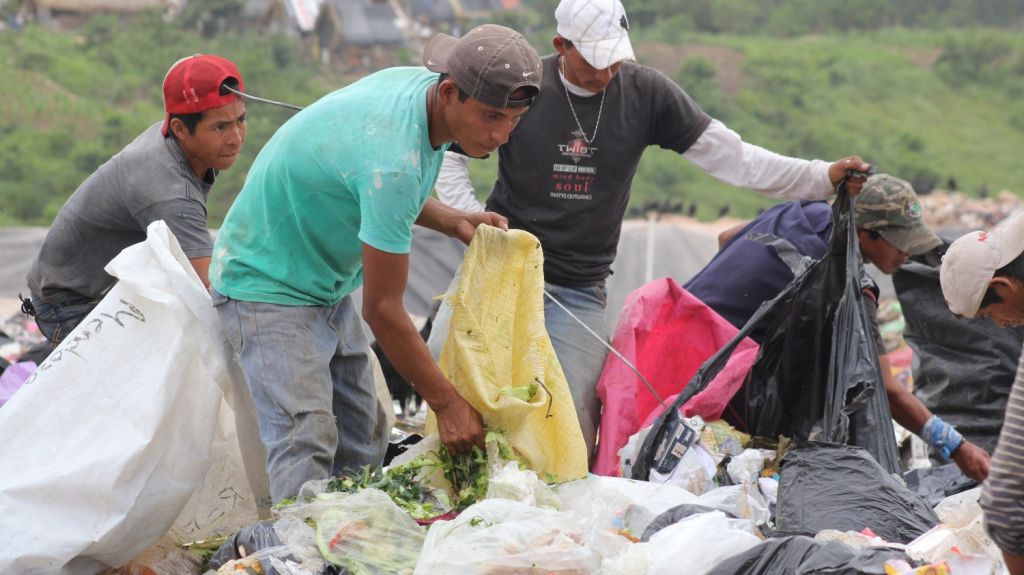  Casi mitad poblaci&oacute;n mundial vive con menos de 5,50 d&oacute;lares al d&iacute;a, seg&uacute;n BM 