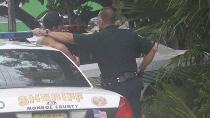 PolicÃ­a busca al autor de doble asesinato en la Florida