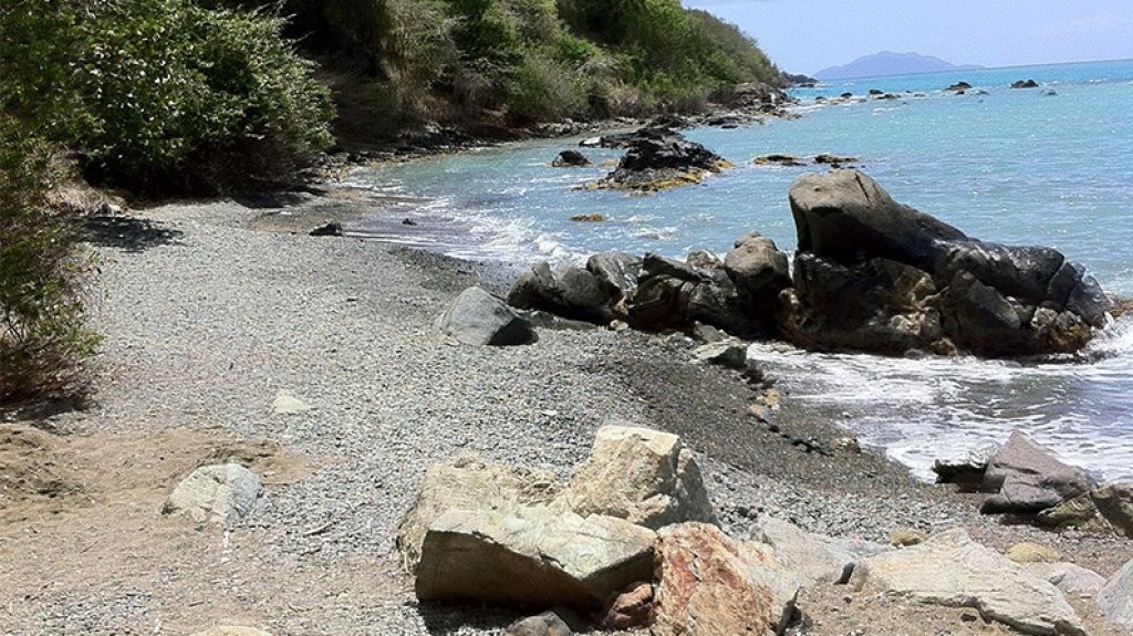  Hombre herido de bala en playa de Naguabo 