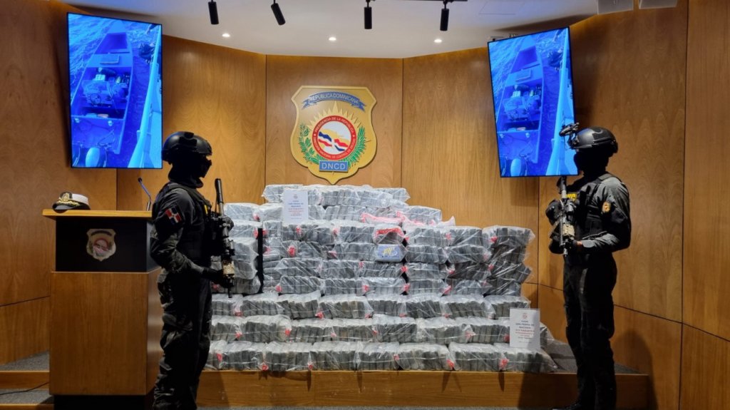  Estados Unidos reconoce al gobierno dominicano por su lucha contra el narcotráfico y otras actividades ilícitas 