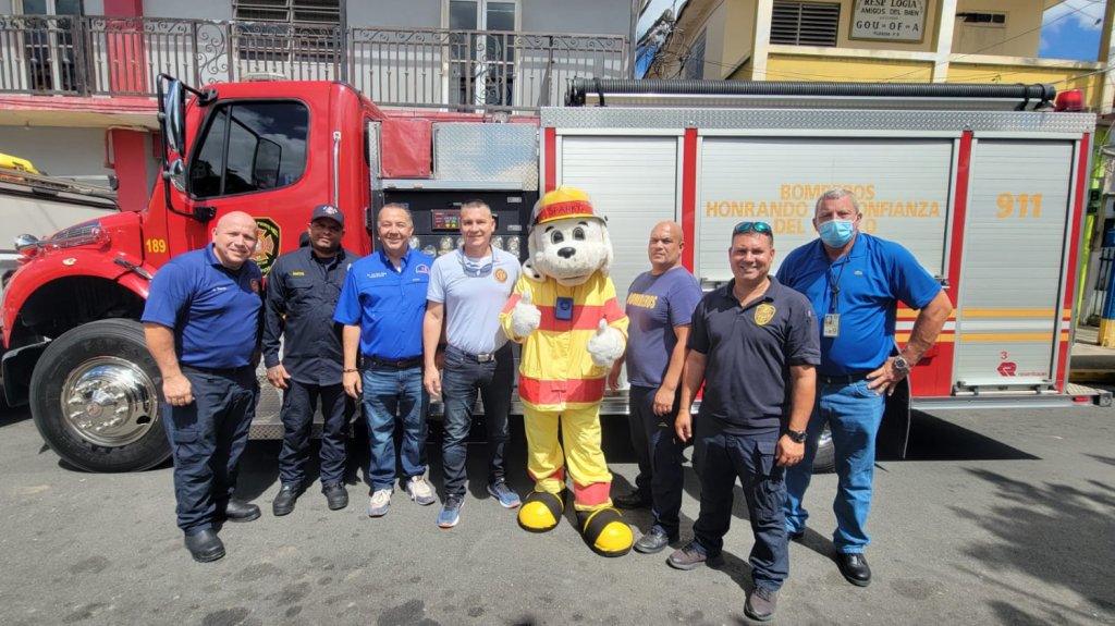  Bomberos inician campaña de prevención para una Navidad segura 