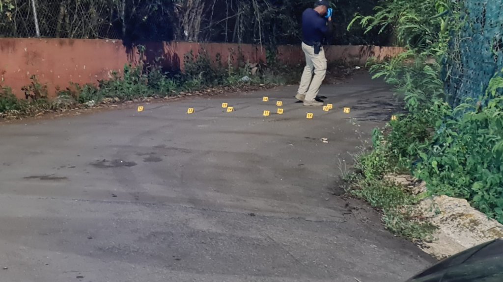  Video: Tiroteo en Carolina deja dos hombres heridos 