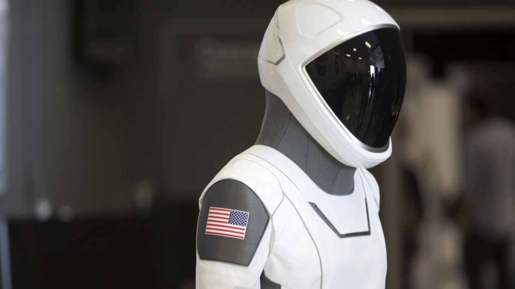  SpaceX ante su gran desafío de llevar astronautas al espacio 