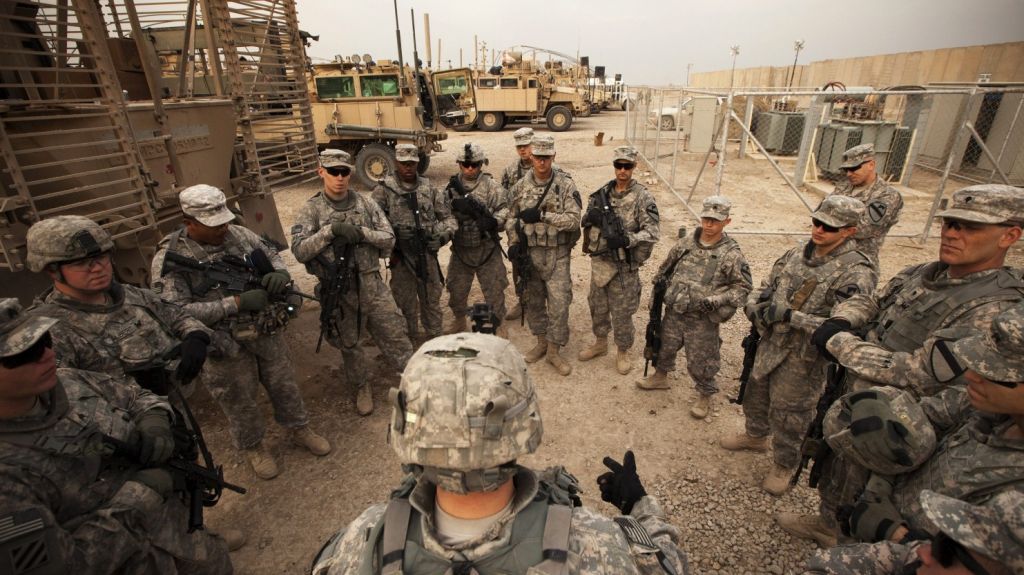  El Ej&eacute;rcito reubicar&aacute; sus tropas en Irak pero de momento no las retira 