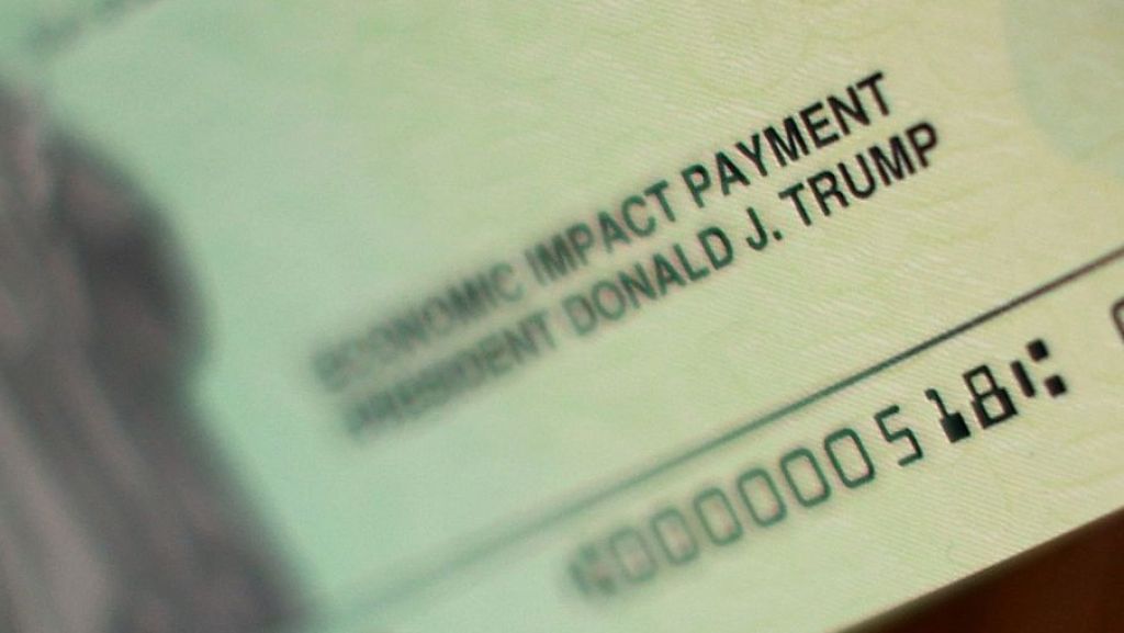  &iexcl;Ahora son dos!, presentan nueva medida en el Congreso para enviar cheques de $2,000 mensuales a estadounidenses 