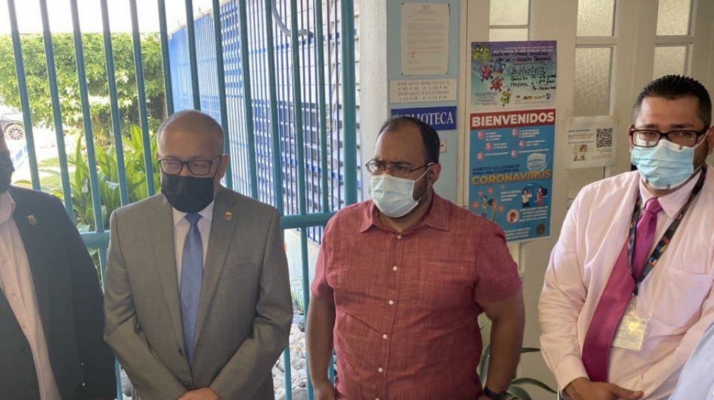  &ldquo;Hay escuelas que dan verg&uuml;enza&rdquo;, admite secretario interino de Educaci&oacute;n 