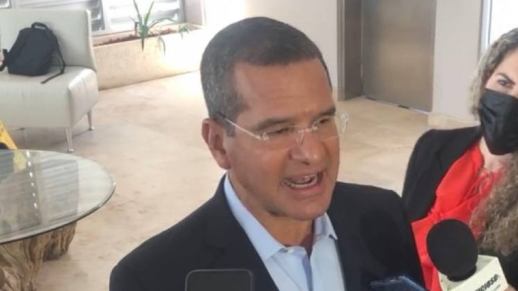  Gobernador califica de &ldquo;muy sensitivas&rdquo; las conversaciones con el Tesoro sobre el impuesto a las empresas for&aacute;neas 