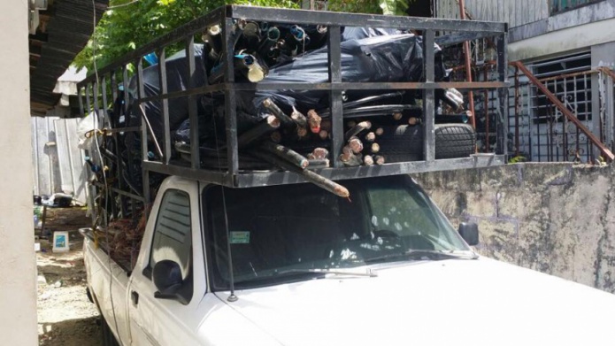 Arrestan 7 personas que tenian cableria de la compaÃ±Ã­a Claro