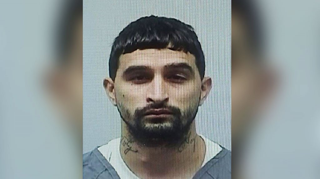  Hombre enfrenta cargos por robo de automóvil en Adjuntas 