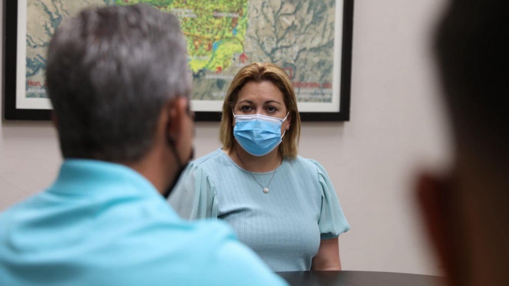  Alcalde de Coamo rechaza cierre de escuelas por &ldquo;irresponsabilidad de los adultos&rdquo; 