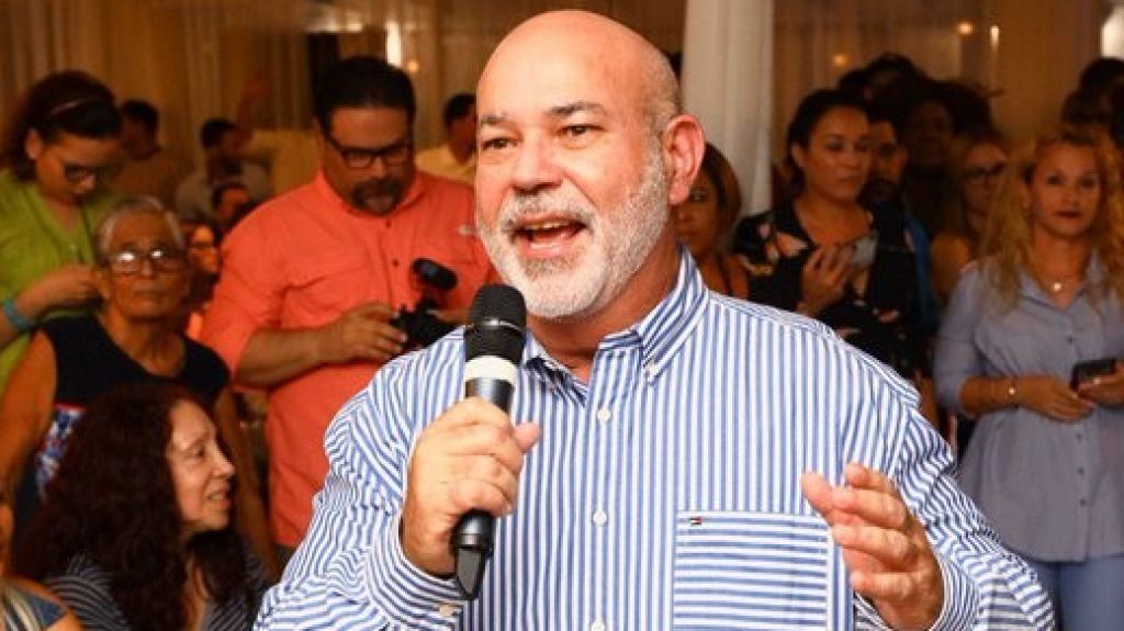  &lsquo;Johnny&rsquo; M&eacute;ndez cita alcaldes al Capitolio para lidiar con crisis en los vertederos 