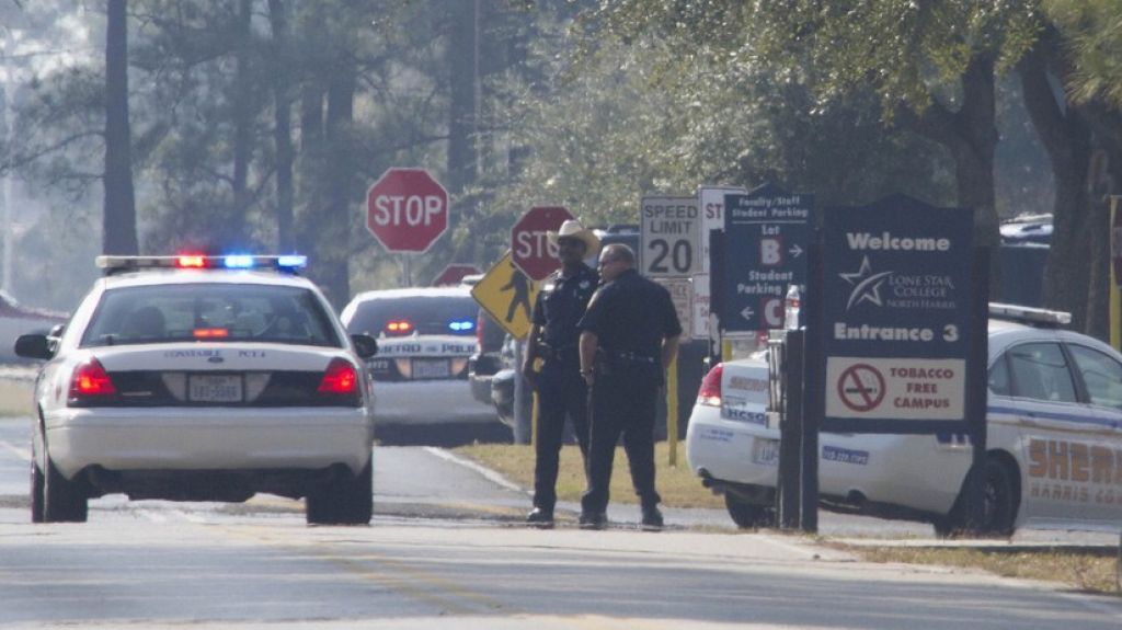 Un hombre mata a tiros a dos personas en Houston y despuÃ©s se suicida