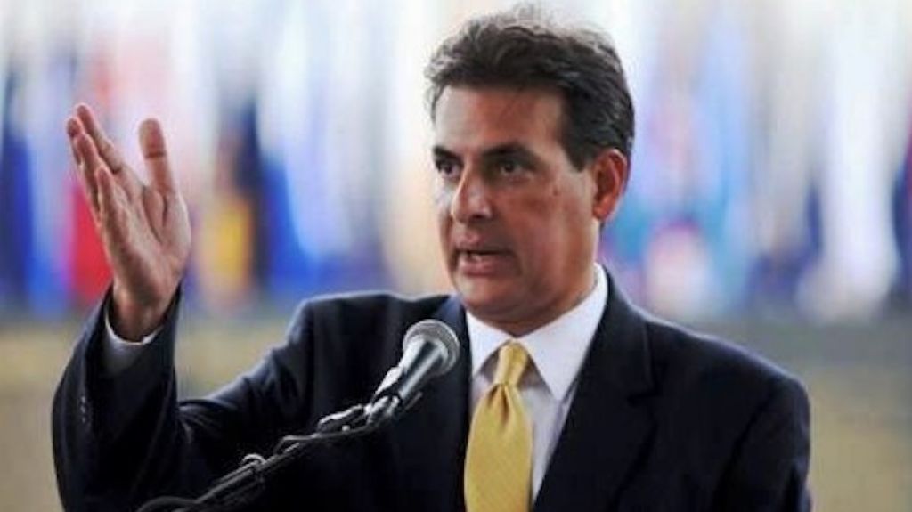  Ampl&iacute;a Bhatia respaldo a su candidatura a la gobernaci&oacute;n por el PPD 