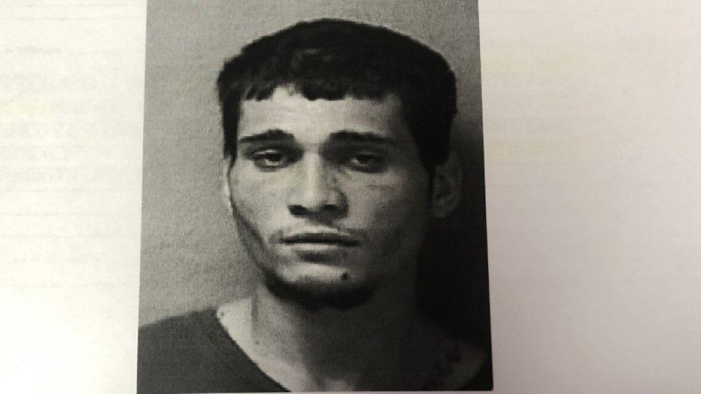  Env&iacute;an a prisi&oacute;n a joven que agredi&oacute; con un hacha a su madre en Arecibo 