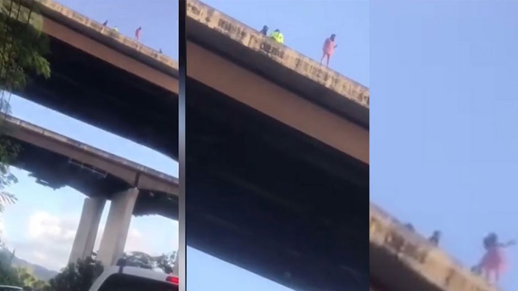  Video: Momento en que personal de rescate evita que mujer se lance del puente de Cayey 