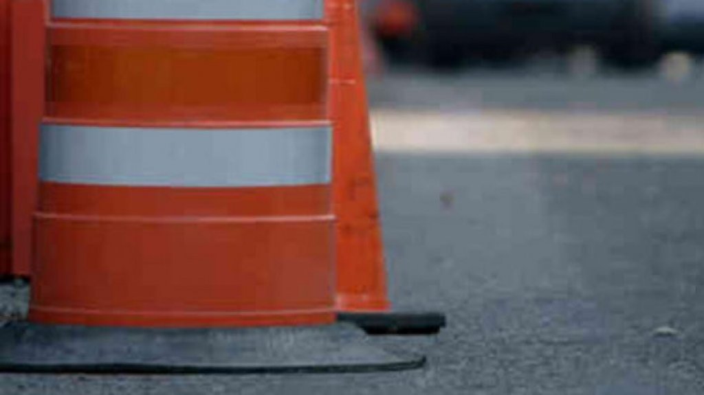  Aviso: Cami&oacute;n provoca cierre temporal de tramo en carretera PR-831 en Bayam&oacute;n 