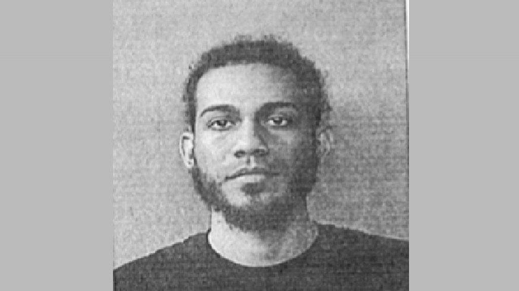  Radican cargos a sujeto por supuestamente cambiar cheques falsos 