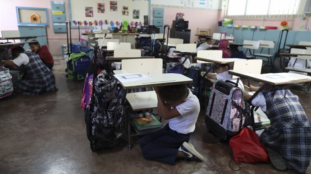  Presentan proyecto de ley obliga a escuelas privadas a presentar plan de desalojo de terremotos y tsunami a padres antes de completar proceso de matricula 